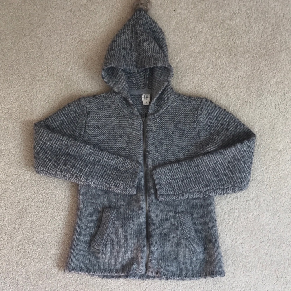 SALE❄️HOST PICK 🎈🎈GAP GIRLS SWEATER WITH HOOD❄️